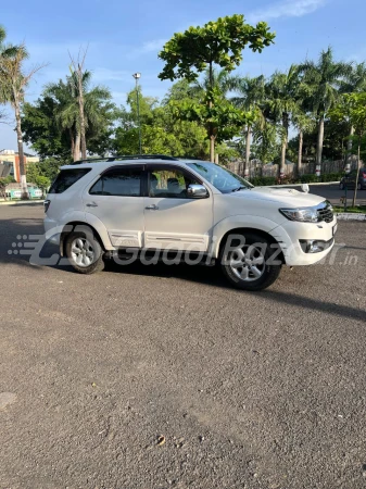 Used TOYOTA Cars for Sale in Madhya Pradesh, Second Hand