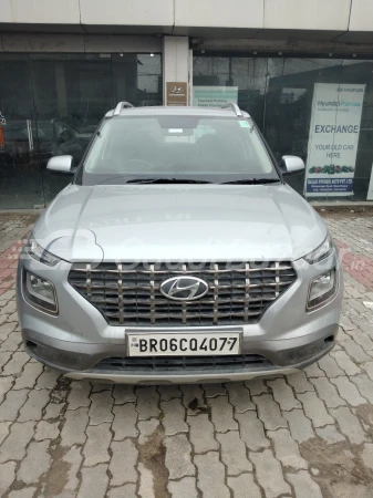 HYUNDAI VENUE