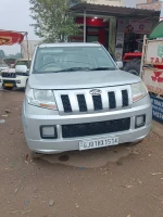MAHINDRA TUV 300