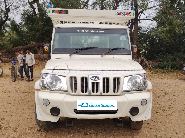 MAHINDRA Bolero Pik-Up