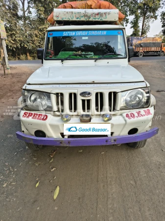 MAHINDRA Bolero Pik-Up