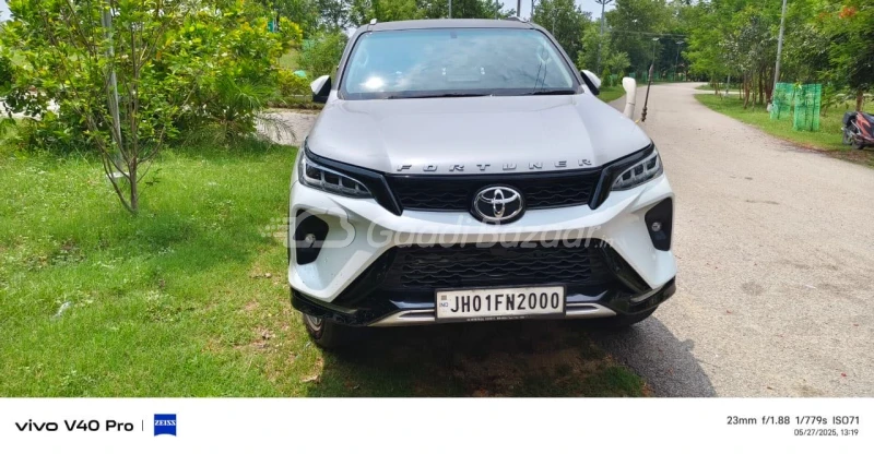 TOYOTA FORTUNER LEGENDER