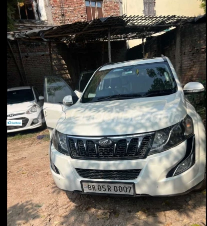 MAHINDRA XUV500