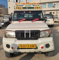 MAHINDRA Bolero Pik-Up
