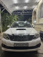 TOYOTA FORTUNER