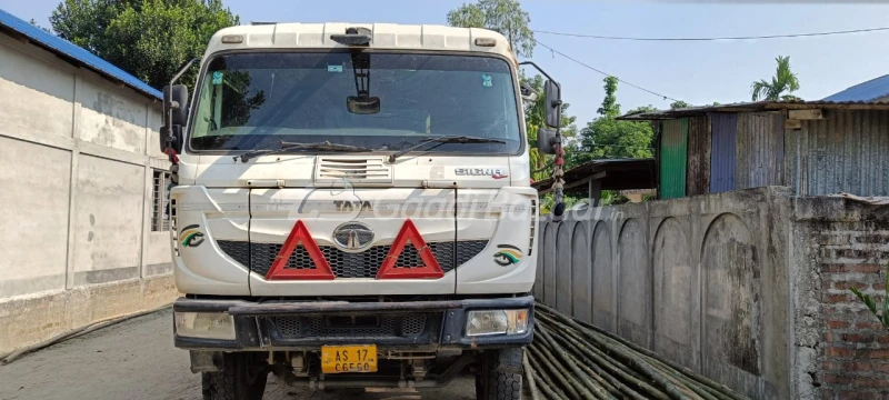 TATA MOTORS SIGNA 4825.TK. FBV