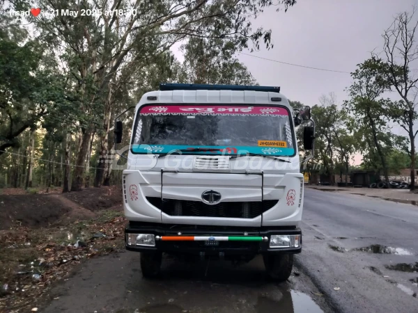 TATA MOTORS SIGNA 4830.T