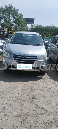 TOYOTA INNOVA