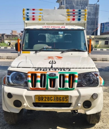 MAHINDRA Bolero Pik-Up