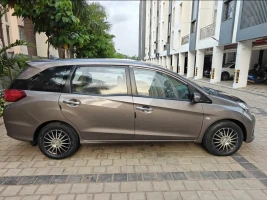 HONDA MOBILIO