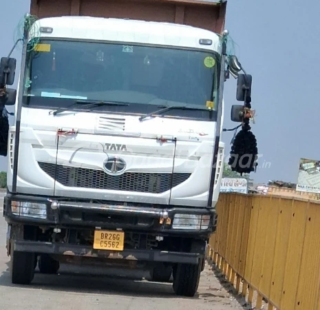 TATA MOTORS SIGNA 5530 S