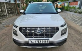 HYUNDAI VENUE