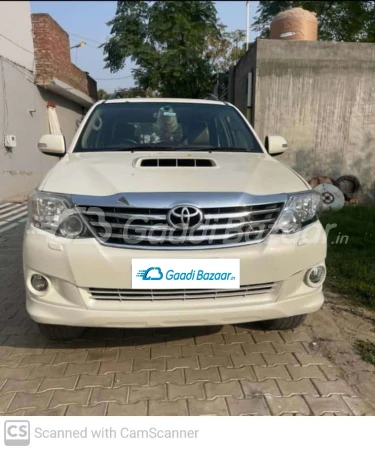 TOYOTA FORTUNER