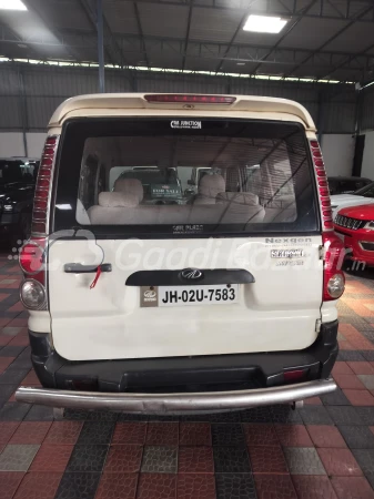 Explore 7 Seater Used Cars for Sale in Jharkhand | Gaadibazaar