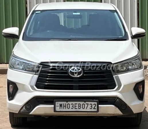 TOYOTA INNOVA CRYSTA