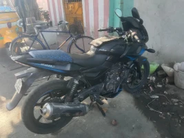 Bajaj Pulsar 220F