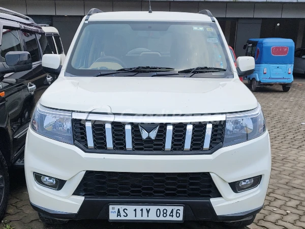 MAHINDRA BOLERO NEO