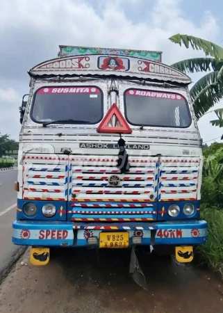 ASHOK LEYLAND 3718
