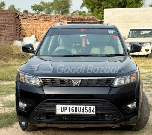 MAHINDRA XUV300