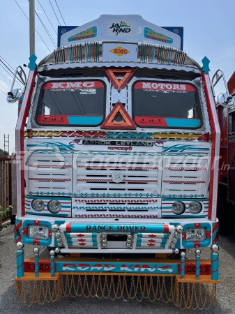ASHOK LEYLAND 3718
