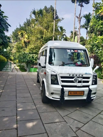 FORCE MOTORS TRAVELLER MINIBUS 3350 MM WB