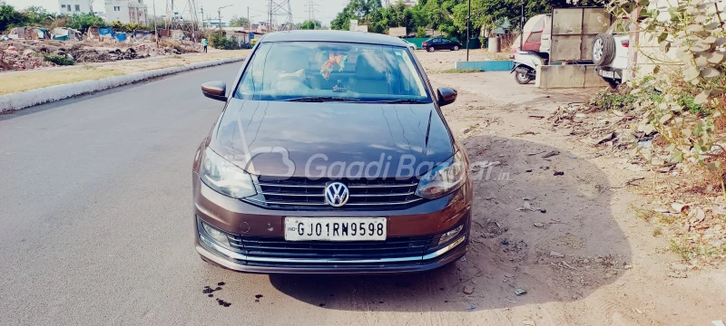 VOLKSWAGEN VENTO