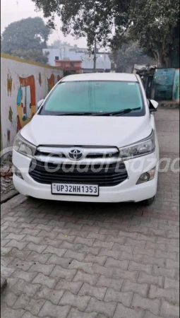 TOYOTA INNOVA CRYSTA