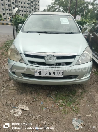 TOYOTA INNOVA