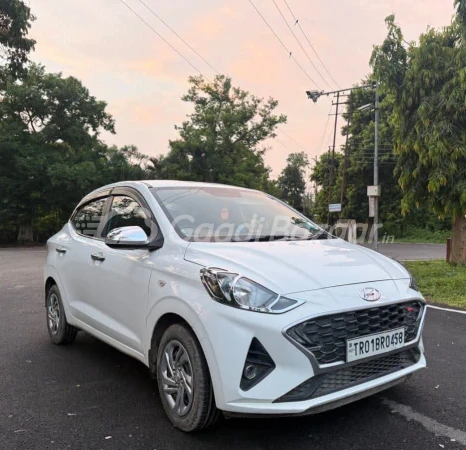 HYUNDAI AURA