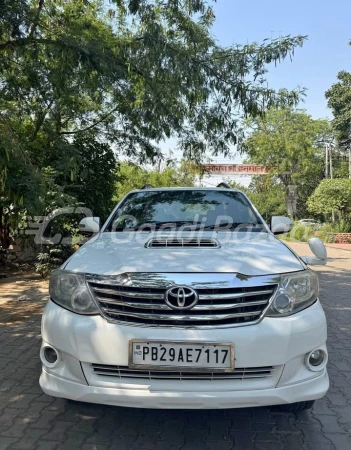 TOYOTA FORTUNER
