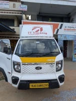 MAHINDRA Veero
