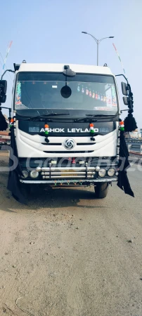 ASHOK LEYLAND AL 4220