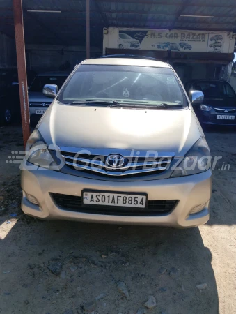 TOYOTA INNOVA