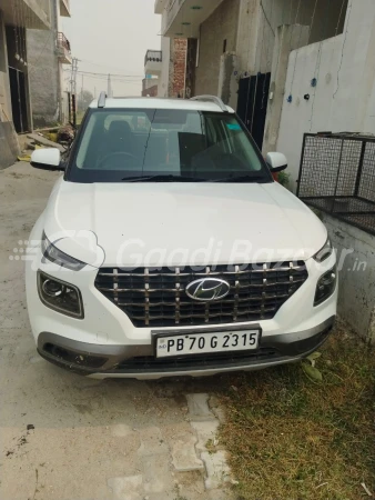 HYUNDAI VENUE