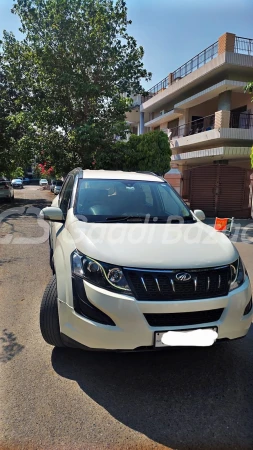 MAHINDRA XUV500