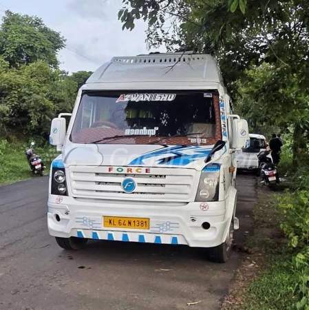 FORCE MOTORS TRAVELLER