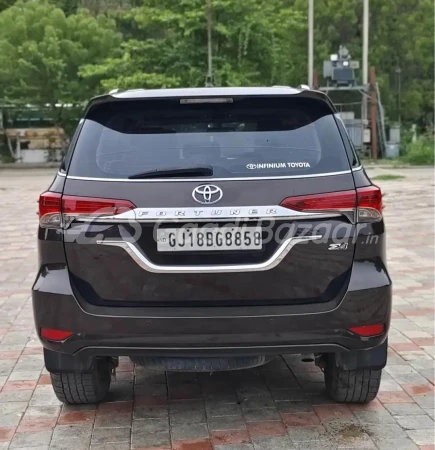 TOYOTA FORTUNER