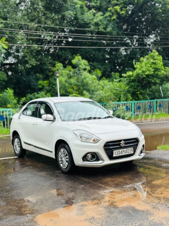 MARUTI SUZUKI Dzire
