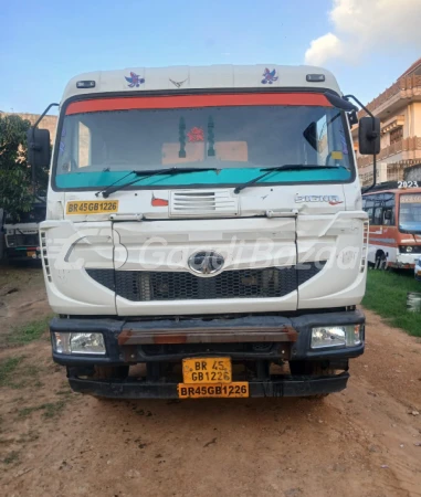 TATA MOTORS SIGNA 5530.S