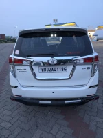 TOYOTA INNOVA CRYSTA