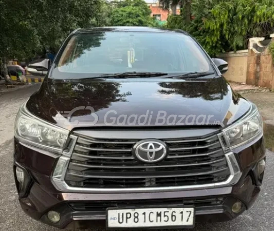 TOYOTA INNOVA CRYSTA