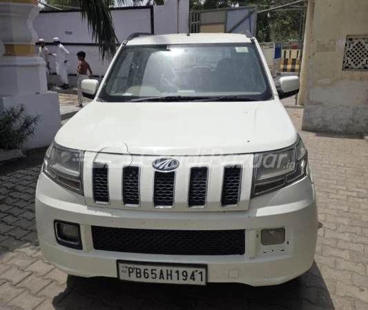 MAHINDRA TUV 300