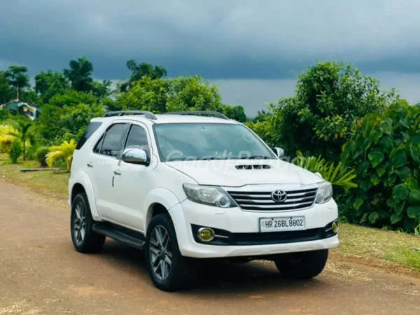 TOYOTA FORTUNER