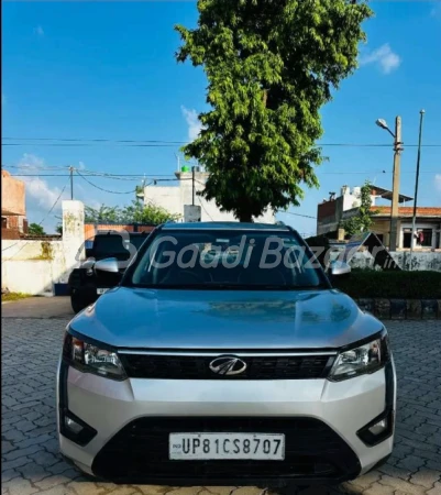 MAHINDRA XUV300