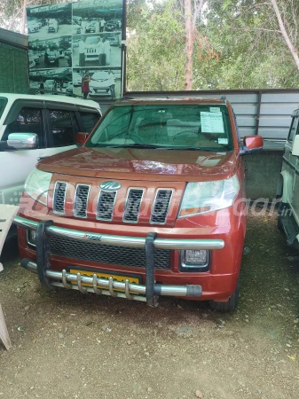 MAHINDRA TUV 300