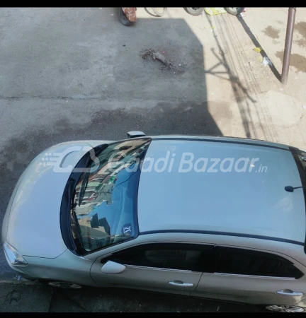 MARUTI SUZUKI Dzire