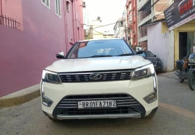 MAHINDRA XUV300