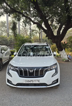 MAHINDRA XUV700