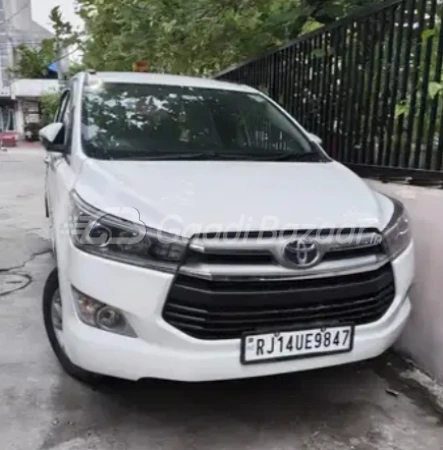 TOYOTA INNOVA CRYSTA