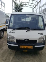 MAHINDRA Maxximo